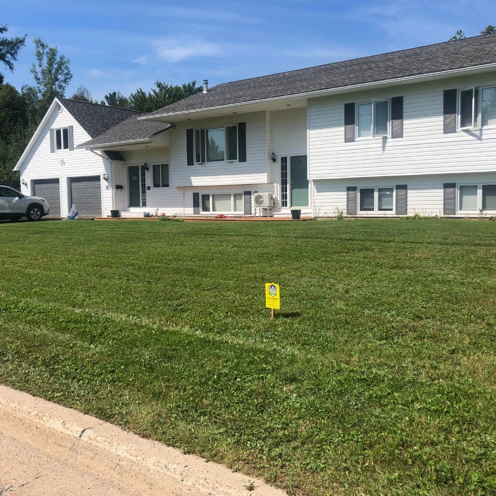 Above%20&%20Beyond%20Lawn%20Care